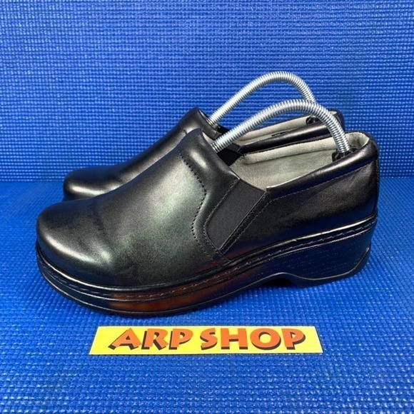 KLOGS FOOTWEAR NAPLES  Women Size 10W Black Slip Resistant Comfort Shoes 201710 - Picture 1 of 9